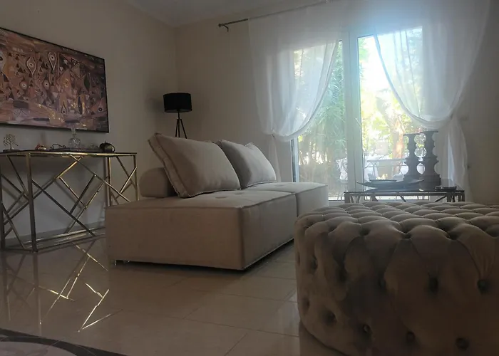 Eche Luxury Corfu Town דירה
